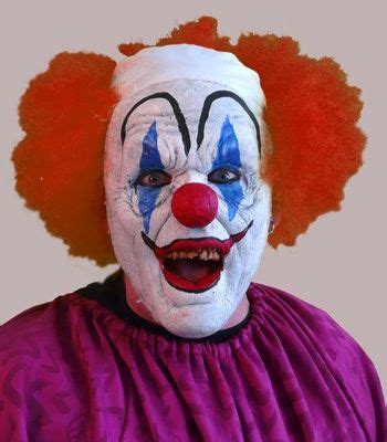 17 Best images about Scary Clowns just for Margie! LOL on Pinterest | Scary clown mask, Ronald ...