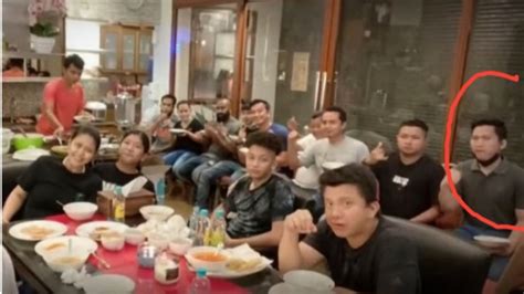 Potret Akrab Keluarga Ferdy Sambo Bersama Para Ajudan Netizen Tuhan