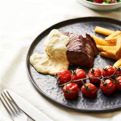 Entrecôte Grillée Avec Sauce Béarnaise