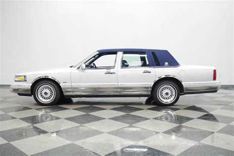 1996 Lincoln Town Car Classic Cars For Sale Streetside Classics