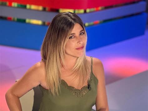 Quién Valeria Ros la cómica a la que Bildu señala por su visión