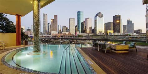 The Best Apartment Pools In Houston - Smart City Locating