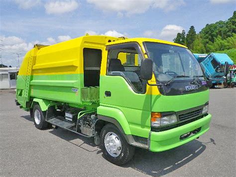 Japanese Used Isuzuforward Juston Garbage Truck Pb Nrr35e3 2005 For