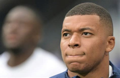 Kylian Mbappé en conflit avec le PSG News en live sur le sport et le