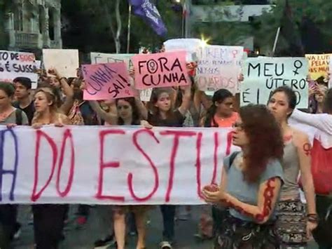 G1 Mulheres Voltam A Protestar Contra Projeto De Lei De Eduardo Cunha Notícias Em São Paulo