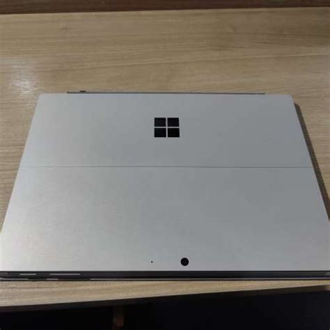 高配 Surface Pro 7 I7 1065g7 16g 256g 2k Touch Screen 連限定版keyboard 電池極新 二手或全新手提電腦 電腦