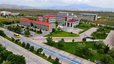 Aksaray Üniversitesi Fen Edebiyat Fakültesi 2024 Yılı öğrenci Alımına Başladı İşte O Bölümler