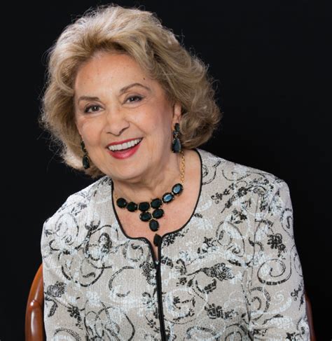 Atriz Eva Wilma morre aos 87 anos Vírgula