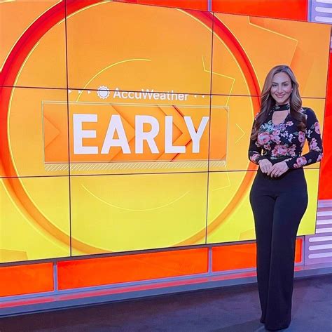 Pin Von Haywood Jablowme Auf Michelle Rotella Babe