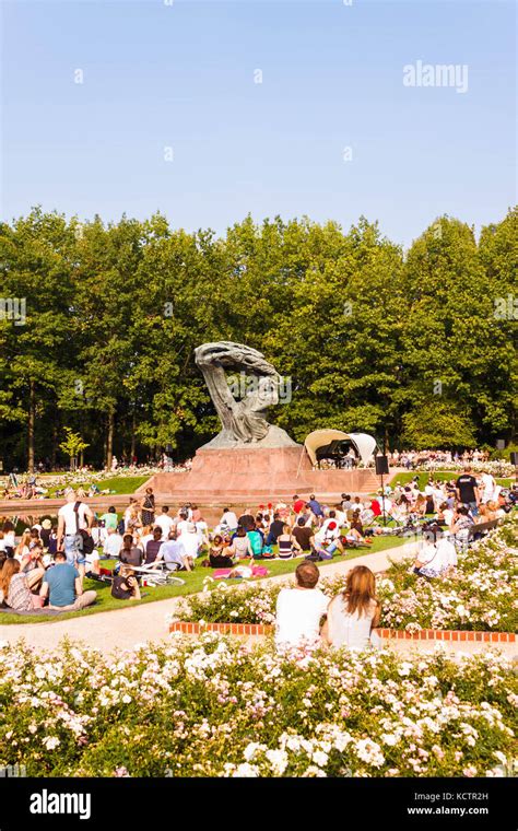 Frederic Chopin Monument Hi Res Stock Photography And Images Alamy