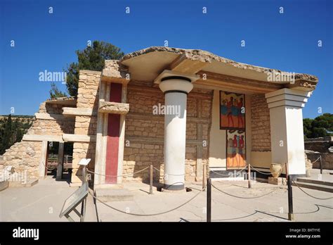 Knossos Archaeological Site In Crete Greece Stock Photo Alamy