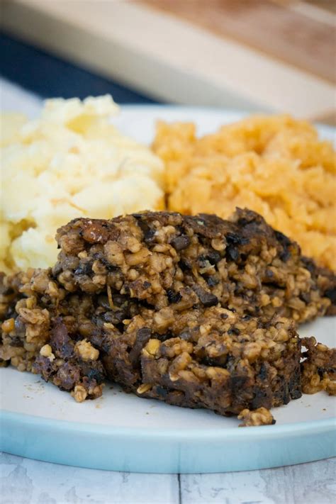 Tasty Vegetarian Haggis Recipe - Scottish Scran