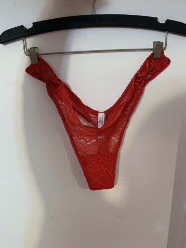 New With Tags Victorias Secret Red Lace Thong Panty With Bows Size