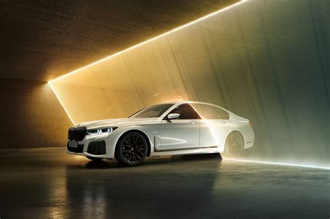 BMW announces new 7 series plug-in hybrids