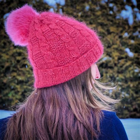 40 Easy Knit Hat Patterns (Free Hat Knitting Pattern)