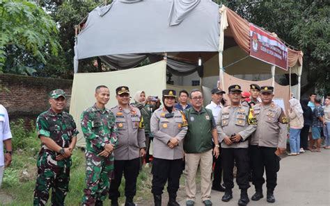 Kapolresta Dan Forkopimda Kabupaten Cirebon Monitoring Tps Di Lima