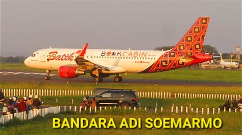 Keramaian Penonton Lihat Pesawat Batik Garuda Lion Landing Take Off