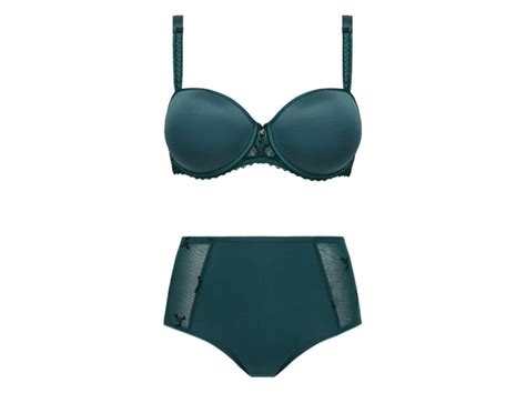 Intimo Per Natale La Lingerie Pi Belle Per La Stagione Delle Feste