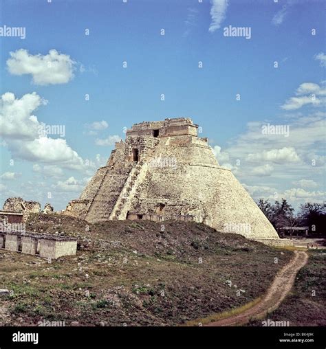 Pyramid Of The Magician At Uxmal Mexico Stock Photo Alamy