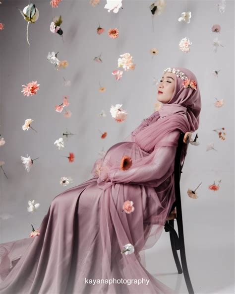 Pin Oleh Septy Dwi Di Pose Prewedding Di 2024 Foto Kehamilan Gaya