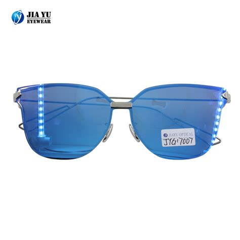 New Design Fashionable Uv400 Polarized Special Shape Metal Sunglasses