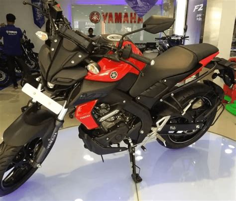 Yamaha Mt 15 Glossy Red Iamabiker Everything Motorcycle