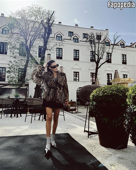 Hande Ercel Nude Leaks Photo 5109723 Fapopedia