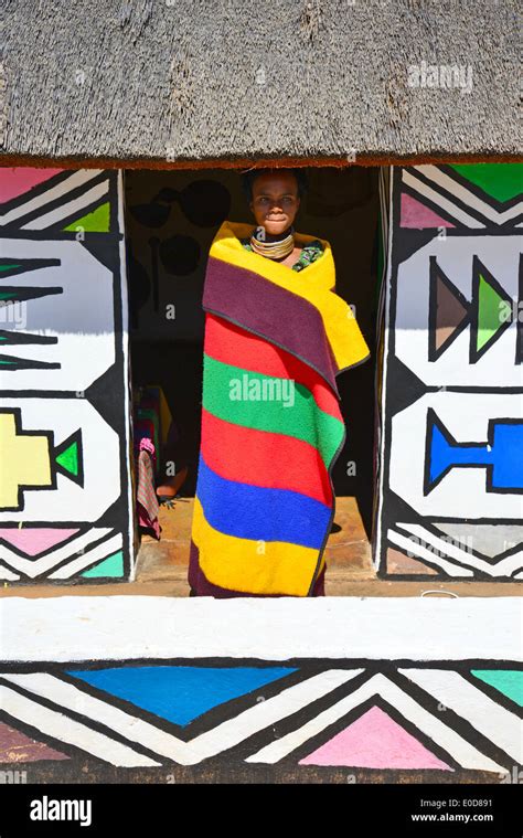 Ndebele dance hi-res stock photography and images - Alamy