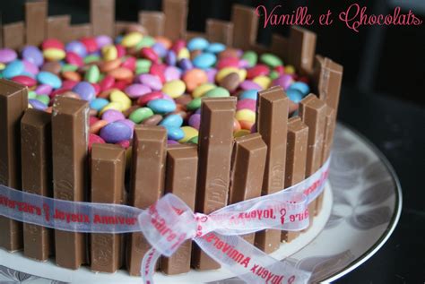 G Teau Kit Kat Et Smarties Vanille Et Chocolats D Coration Gateau