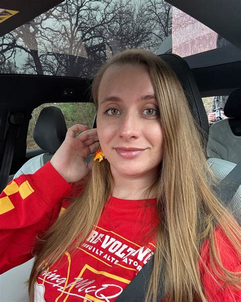 Alanis King (@alanisnking) • Instagram photos and videos