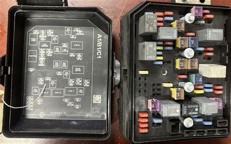 Fuse Box Diagram Chevrolet Impala 9g And Relay With Assignment And Location