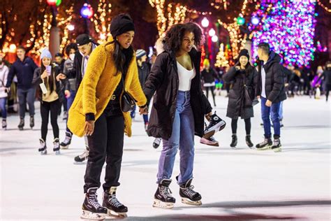 Mccormick Tribune Ice Rink Chicago Il Thrillist