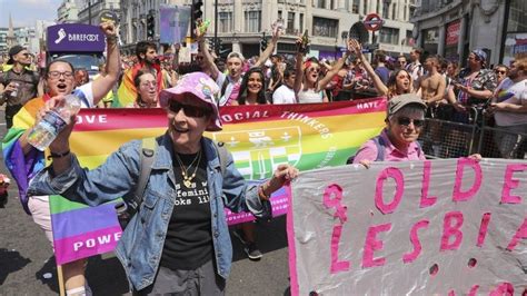 Pride In London Sorry After Anti Trans Protest Bbc News