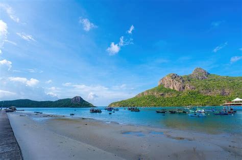 Premium Photo Panoramic Coastal Con Dao Island View From Above With