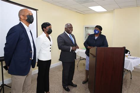 Prime Minister Davis Thanks Nurses For Their Sacrifices ZNS BAHAMAS