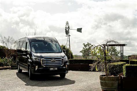 Why You Should Consider a Melbourne People Mover