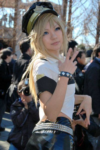 Sexy Cosplay Girls From Comiket 51 Pics