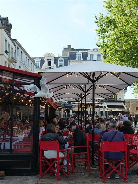 Saint Malo Les terrasses sont pleines W e de Pentecôte Musardise