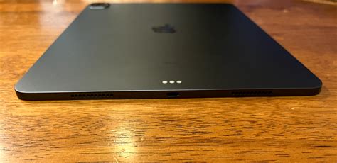 Apple Ipad Pro Th Gen A Wifi Space Gray Read