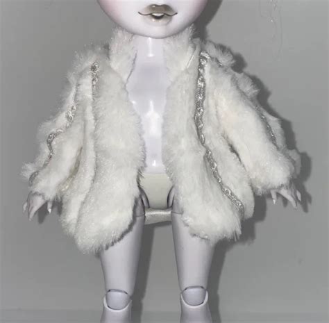 RAINBOW HIGH SHADOW Series Natasha Zima Doll Outfit White Jacket Faux