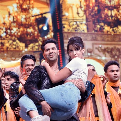 A Glimpse At The Vibrant Performance Of Varun Dhawan At IIFA 2023