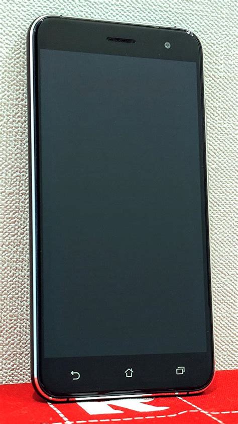 【中古】ZenFone3・ASUS ZE520KL（SIMフリー端末） - メルカリ