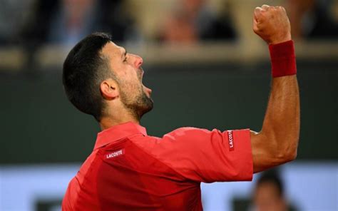 Roland Garros 2024 Djokovic arrolla a Carballés y avanza a tercera