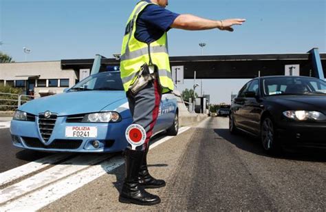 FERRAGOSTO SICURO I Consigli Della Polizia Stradale Scomunicando