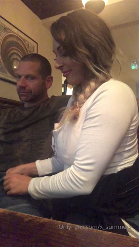 X Summers Sucking Jay Snakes Big Dick In The Pub Public Bj Porno