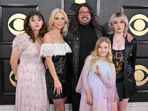 Dave Grohls 4 Kids All About Violet Harper Ophelia And His Youngest