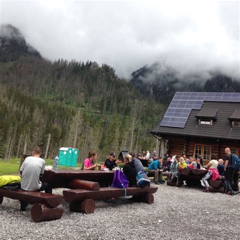 Schronisko G Rskie Pttk Na Hali Ornak Hostel In Zakopane