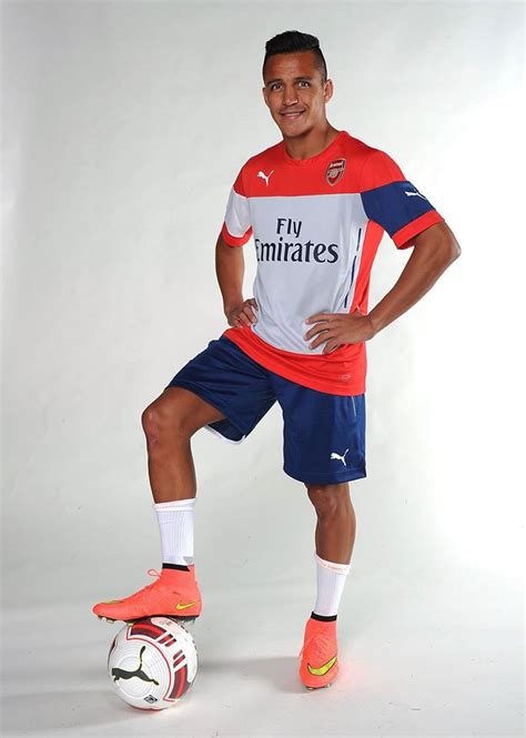 Ya Es Oficial Alexis Sánchez Jugará En Arsenal Por Cuatro Temporadas Todofutbolcl