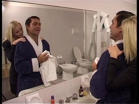 Pareja Rica Follando En El Ba O Xvideos