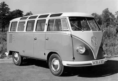 Volkswagen T Deluxe Samba Bus Pictures